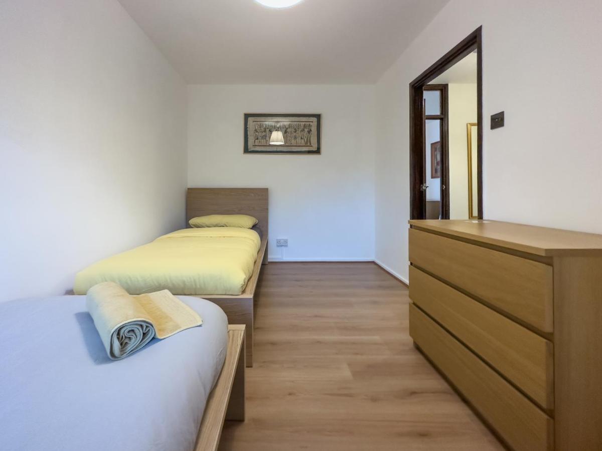Beautiful 2 Bedroom & Balcony Flat In Central ลอนดอน ภายนอก รูปภาพ